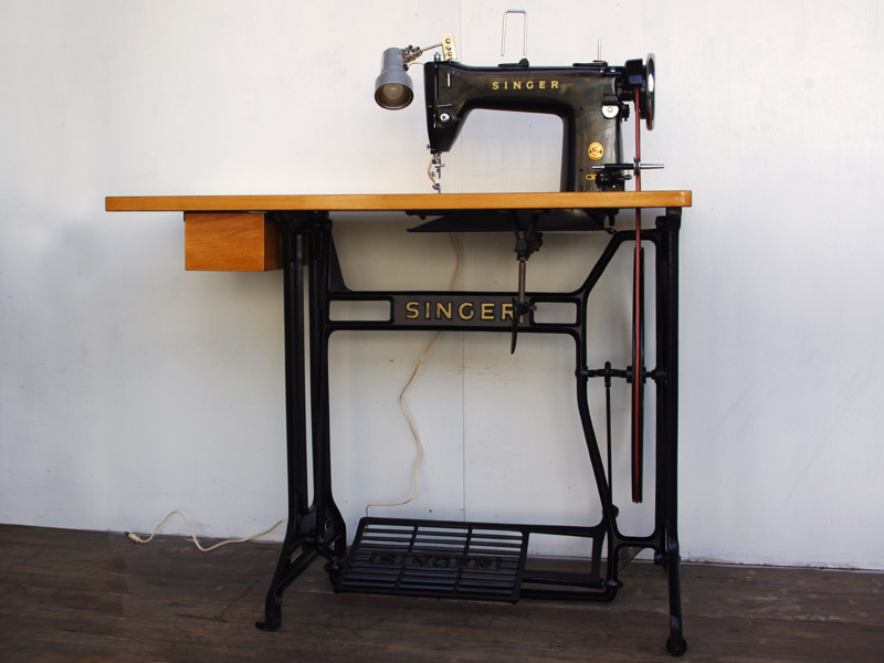 No.528 SINGER 188U シンガー製 職業用足踏みミシン：アンティーク