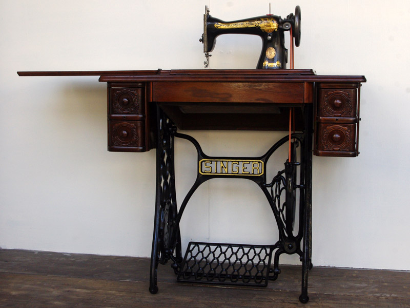 No.367 SINGER 15K シンガー製 家庭用足踏みミシン：アンティーク