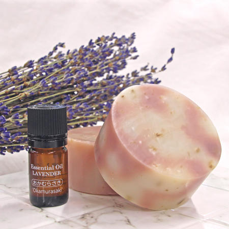 シリーズナチュラル ラベンダーソープ おかむらさき | ファーム富田の