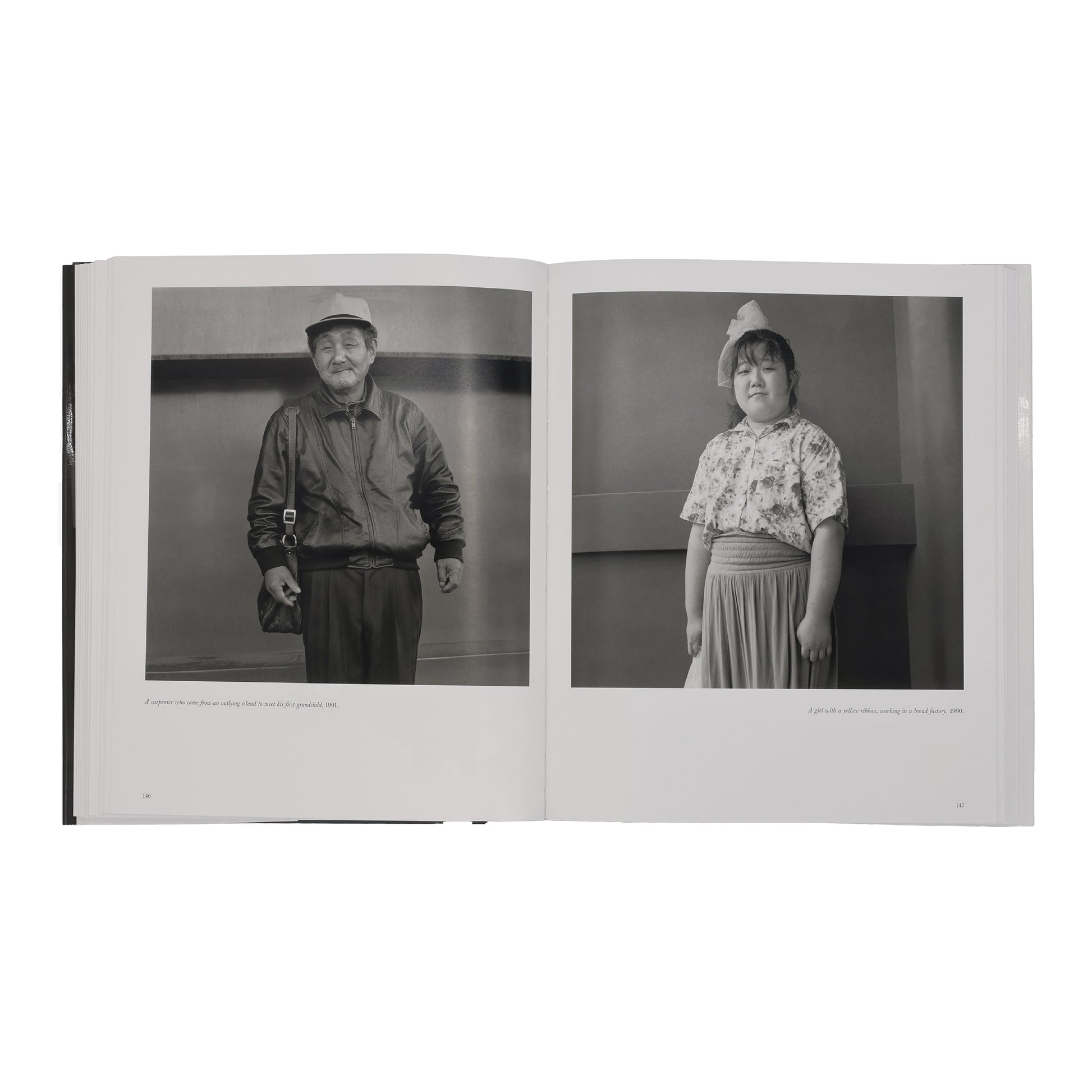 鬼海 弘雄/Asakusa Portraits – NANZUKA Online Store