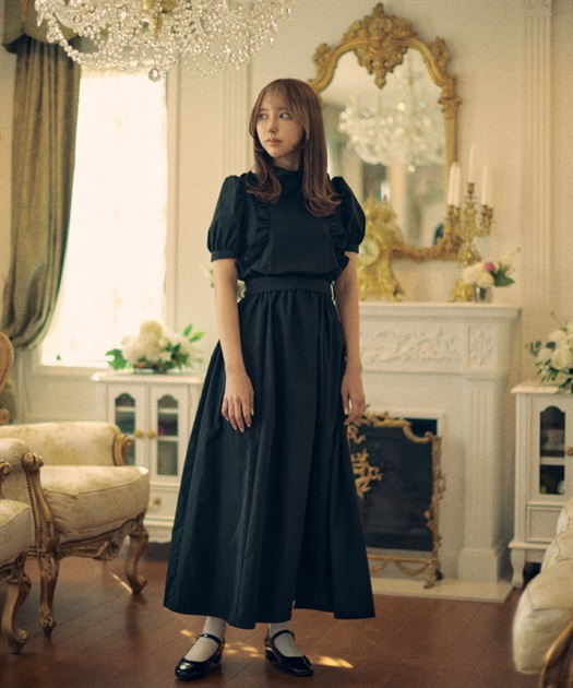 スタンドカラーフリルワンピース【期間限定価格】【2BUY10%OFF対象商品