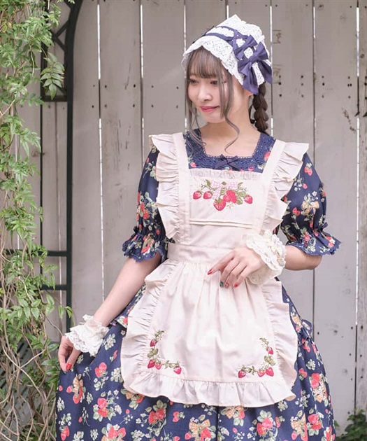 クラシックベリー刺繍エプロン | kawaii | axes femme online shop