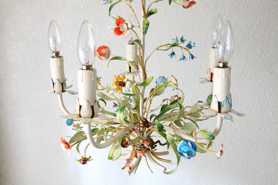 シャビーシック フラワーデコレーションシャンデリア(5灯