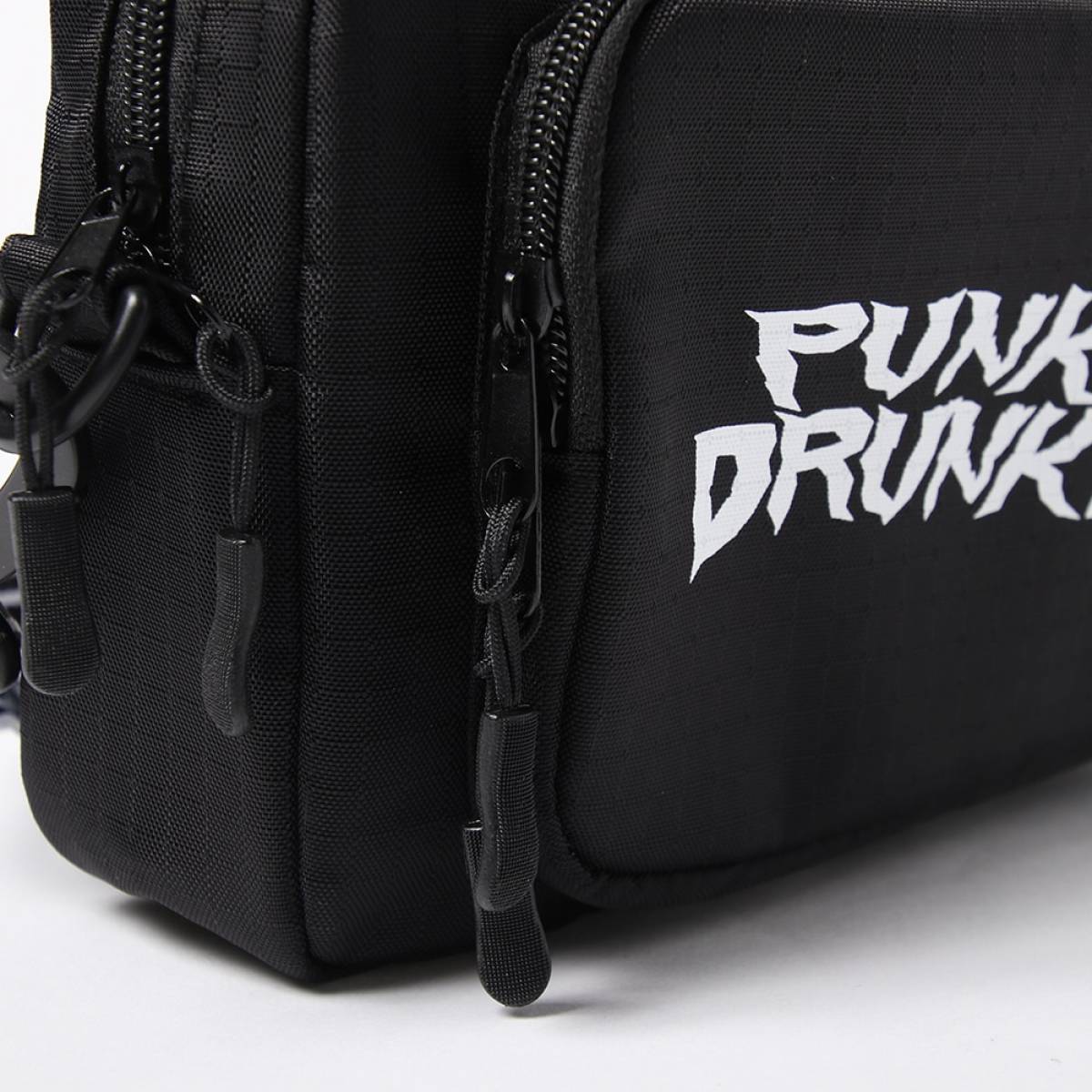 PUNK DRUNKERS (パンクドランカーズ)ギザロゴショルダーBAG - BLACK