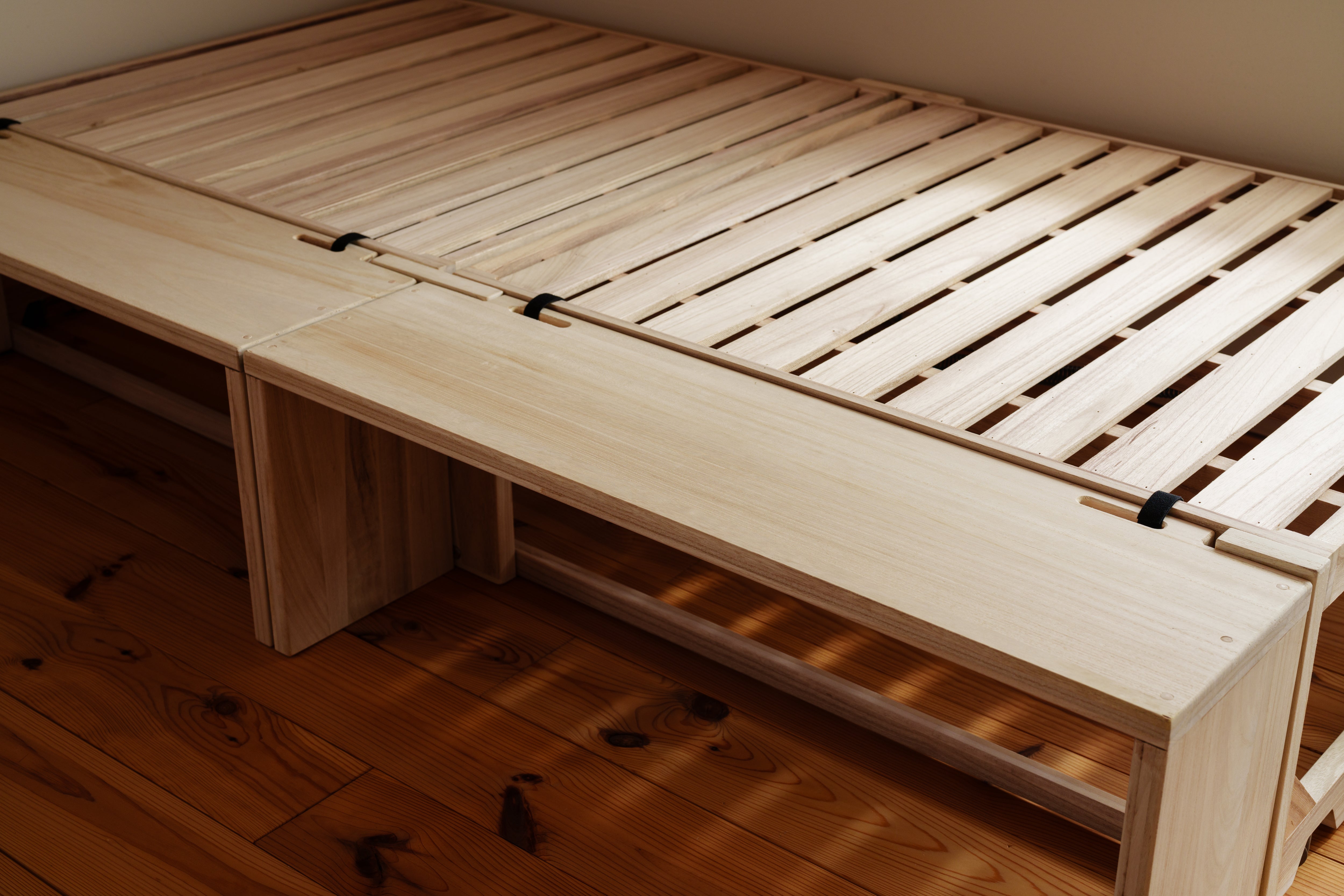 桐らくね専用アタッチメント プレミアム｜桐の折り畳みベッド