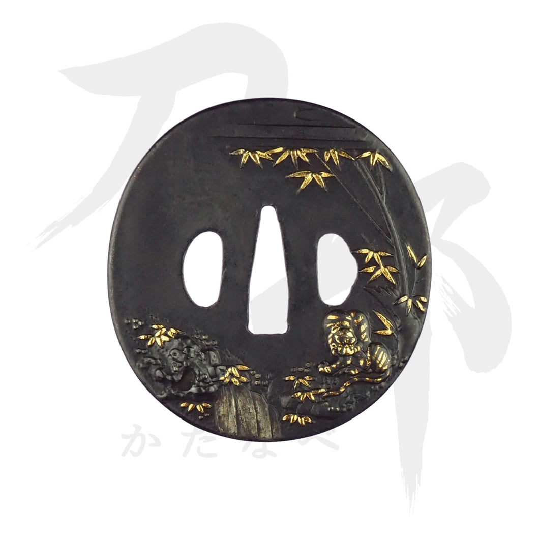鉄地 竹虎図鍔｜現代物金具の販売 刀部 かたなべ – 刀部オンラインショップ