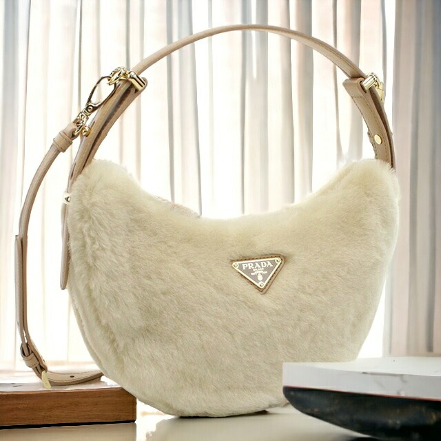 楽天市場】＼10%OFF+さらに3倍☆3/1限定／ プラダ ショルダーバッグ