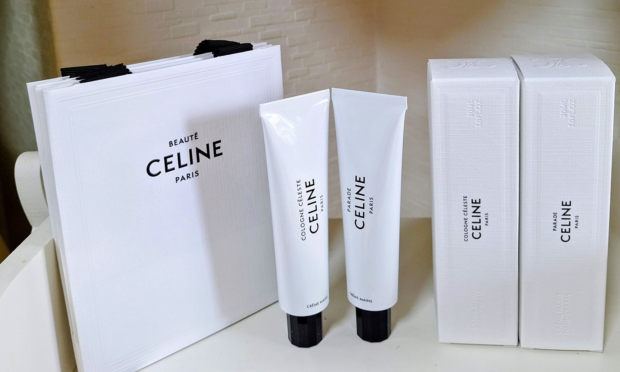 CELINE セレストオイル ボディ&ヘアオイル 250ml 楽天市場】セレスト