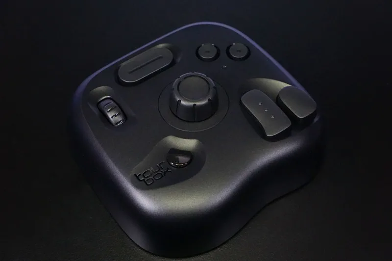 最強の左手デバイスTourBoxのエントリーモデル！TourBox Liteの