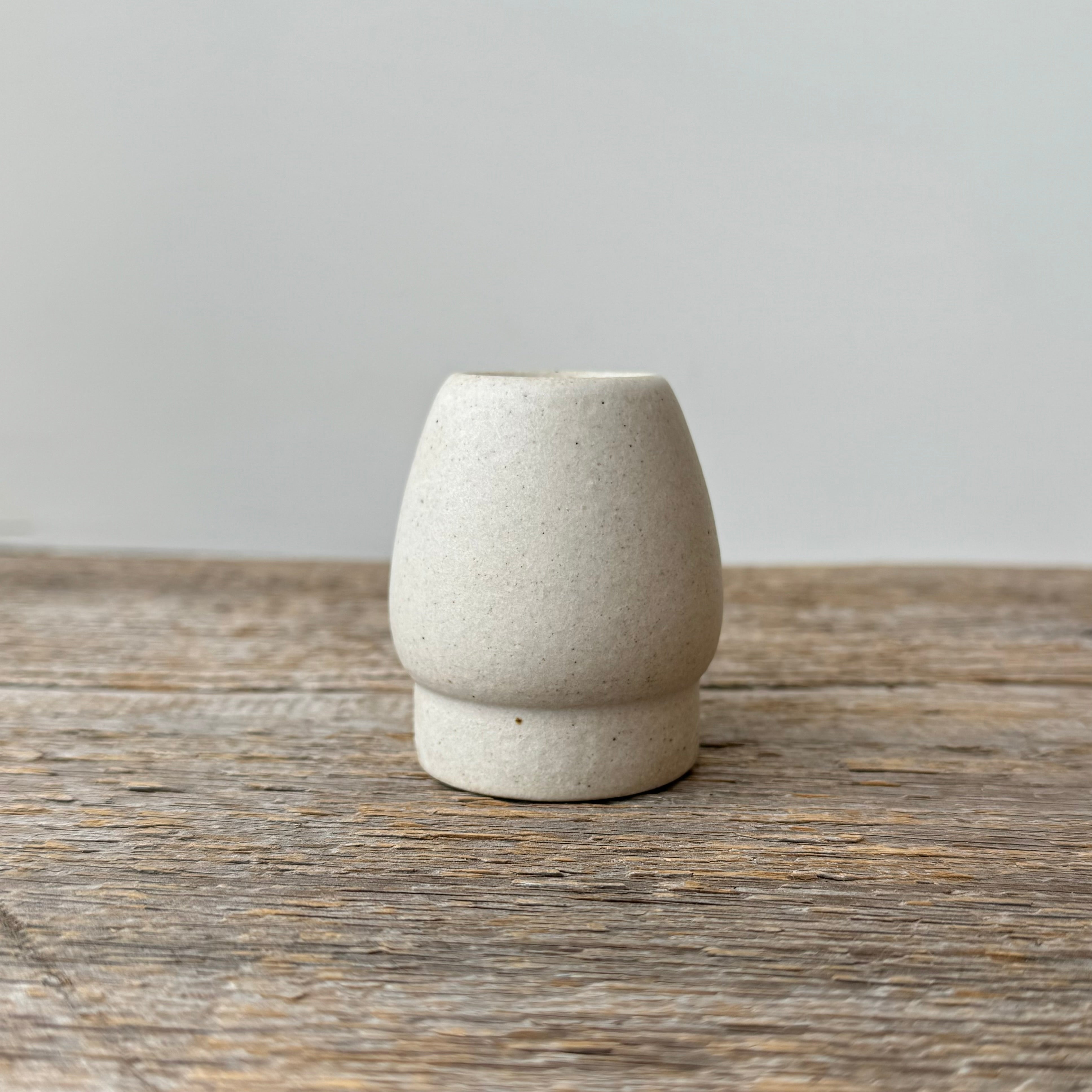 Tomoro Matcha Whisk Holder | ŪMEI