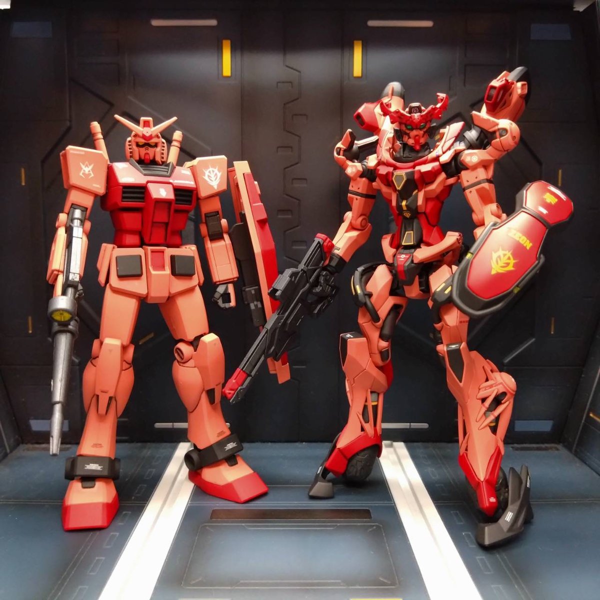 シャア専用赤いジークアクスを制作♪】 メビウスの宇宙を越え、HG