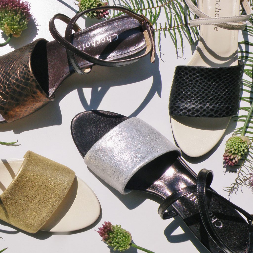 リーフトウの幅狭ローヒールサンダル、Lisa（リサ）幅狭靴のChochotte