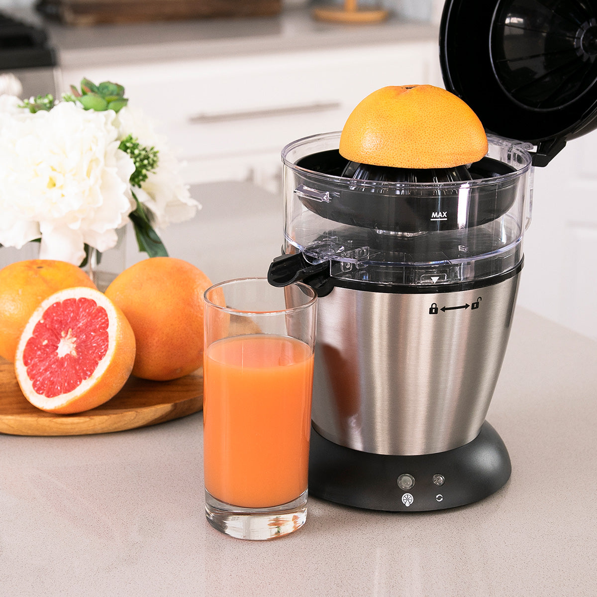 Hands Free Citrus Juicer – Sharper Image