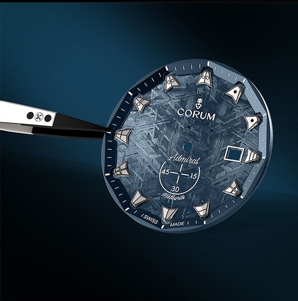 40年ぶりに復活した隕石を文字盤に採用した〈CORUM（コルム）〉の名作