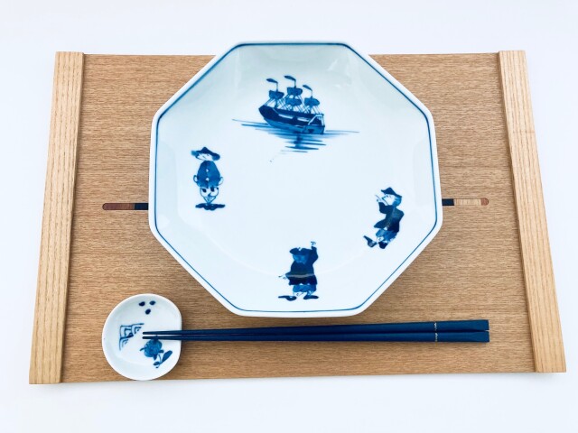 三人異人と帆船 正八角6寸皿 しん窯青花