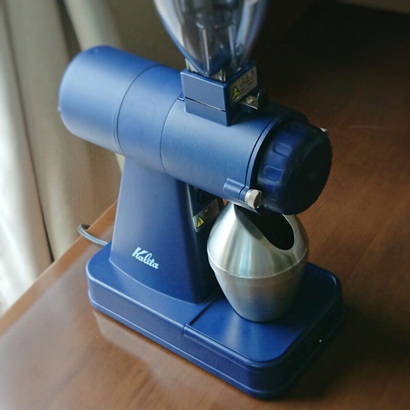 レビュー】カリタ Next-G｜粉が飛散しない電動ミルならこれがおすすめ