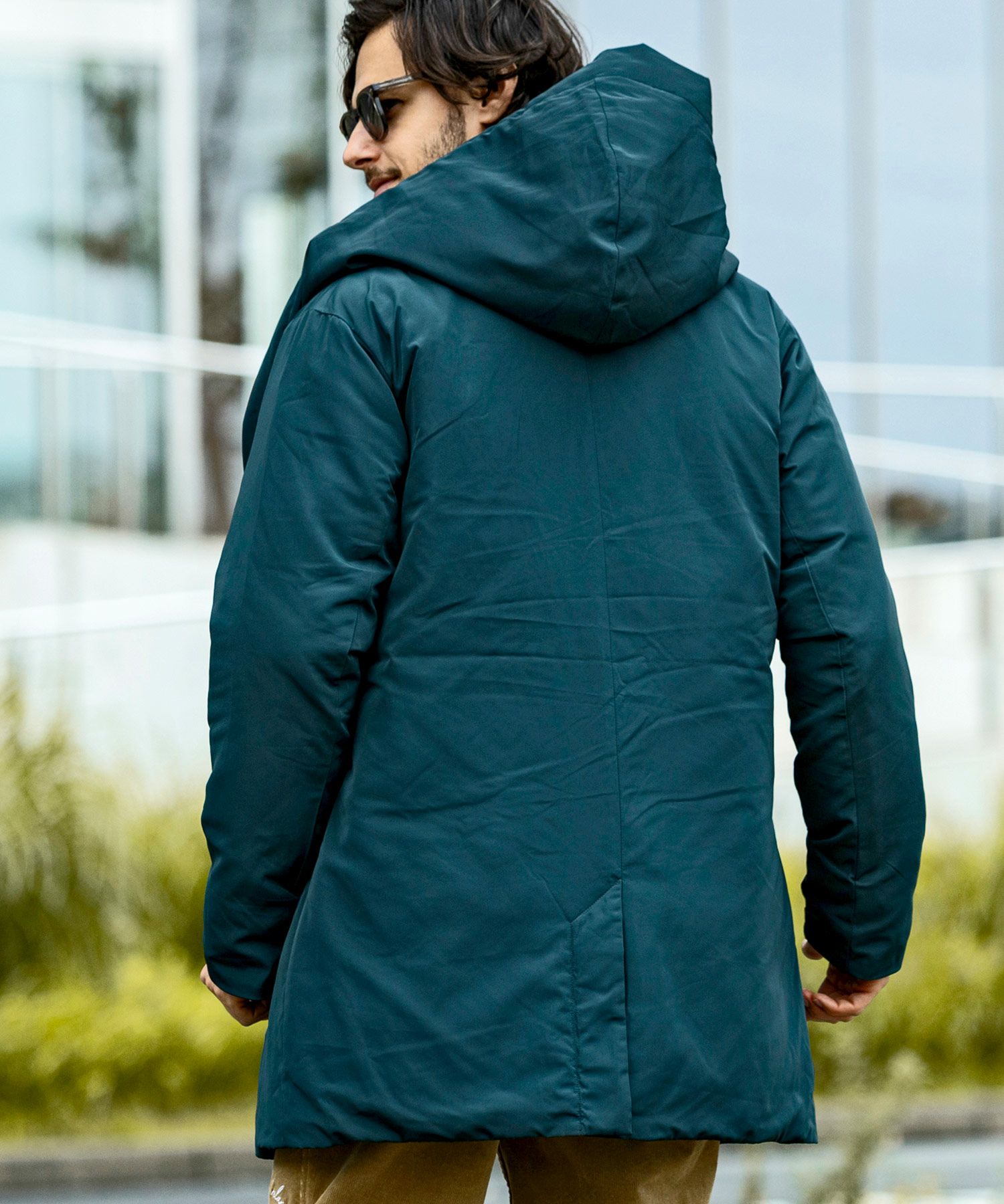 AKM Contemporary(エイケイエムコンテンポラリー)ダウンラップコート