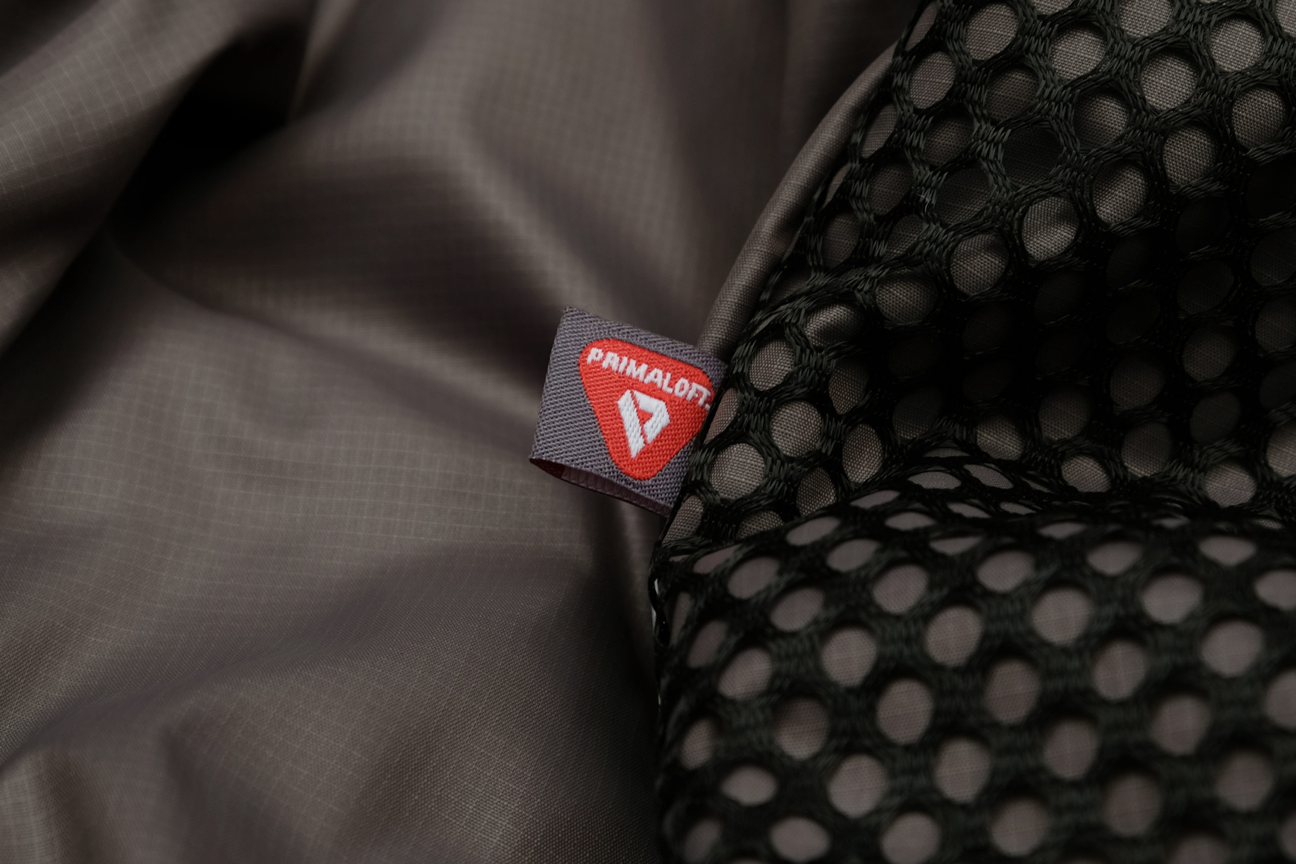 WILD THINGS PRIMALOFT JACKET - Silver and Gold