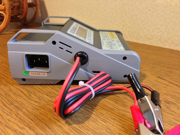 AR.Drone 2.0用のバッテリーチャージャーとして購入した、ハイペリオン