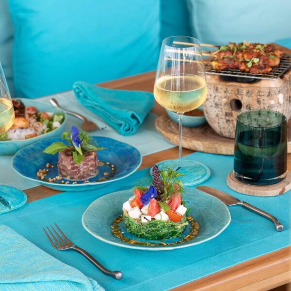 アウト・オブ・ザ・ブルー｜モルディブ・ソネバフシ食事