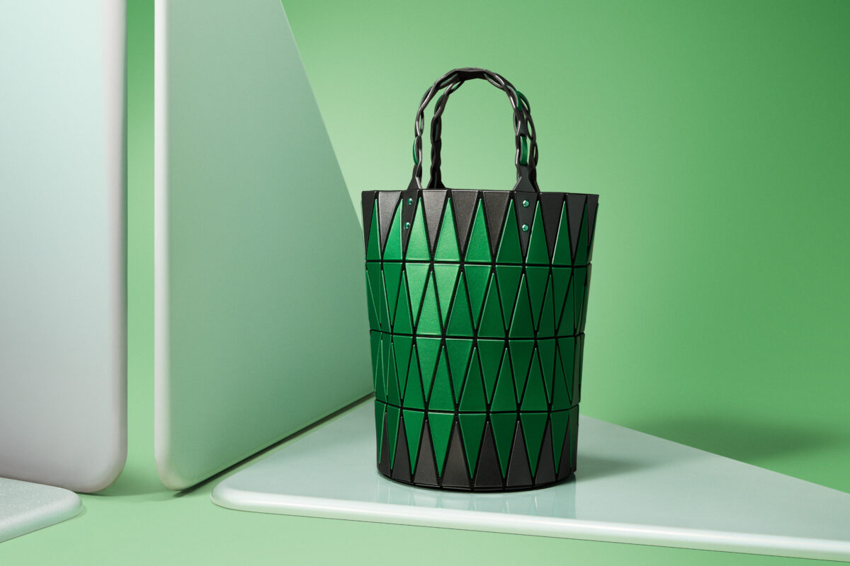 BAO BAO ISSEY MIYAKEから、6月の新作バッグ&小物が発売！ – 装苑ONLINE