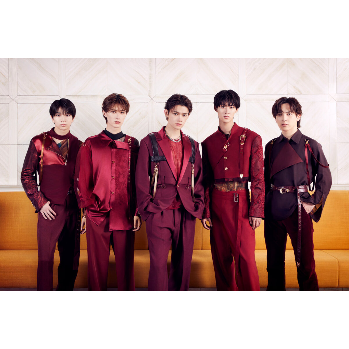 M!LK 9年目の疾走！！5人の活動とその思い – 装苑ONLINE