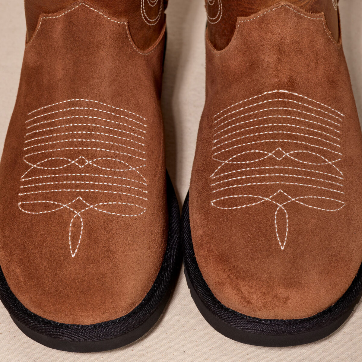 UGG®×GALLERY DEPT. （ギャラリーデプト）の第2弾となる