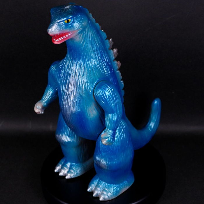 ギャラリー＆ショップ・墓場の画廊にブルマァクから怪獣王「ゴジラ