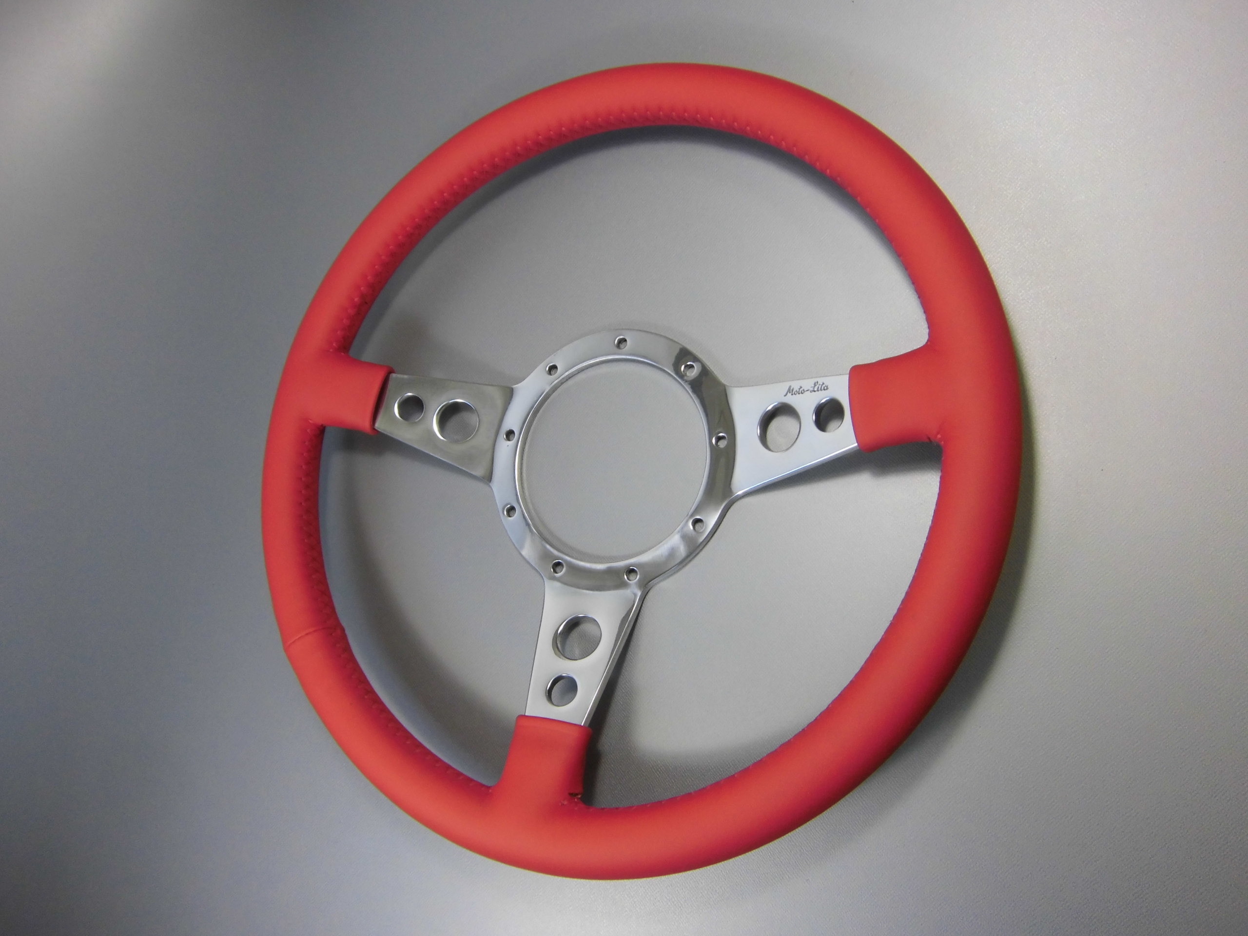 モトリタ レッドレザー ステアリング（13”ディッシュ） | ローバーミニ