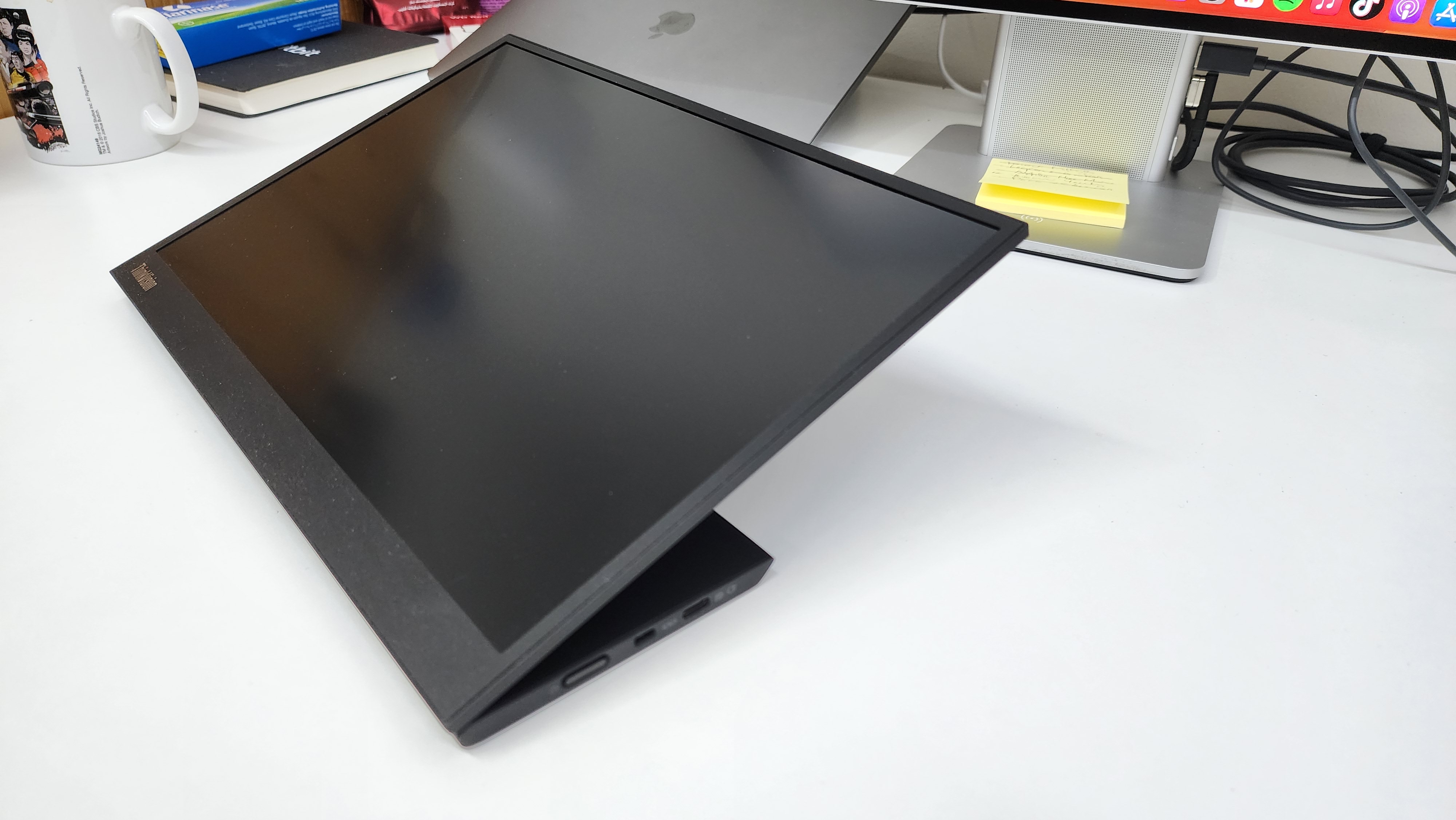Lenovo ThinkVision M14d - Review 2023 - PCMag Middle East