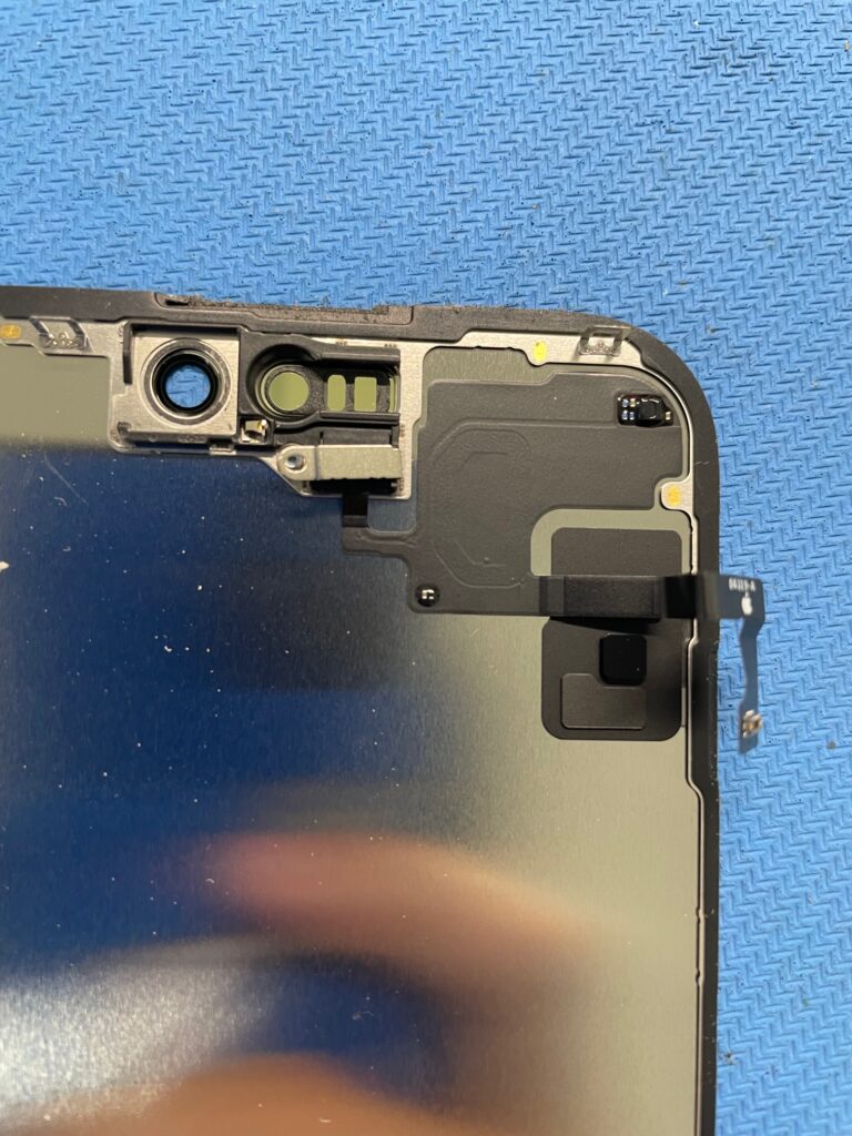 画面割れに伴う液晶破損～iPhone15～ – iPhone修理広島ならスマップル