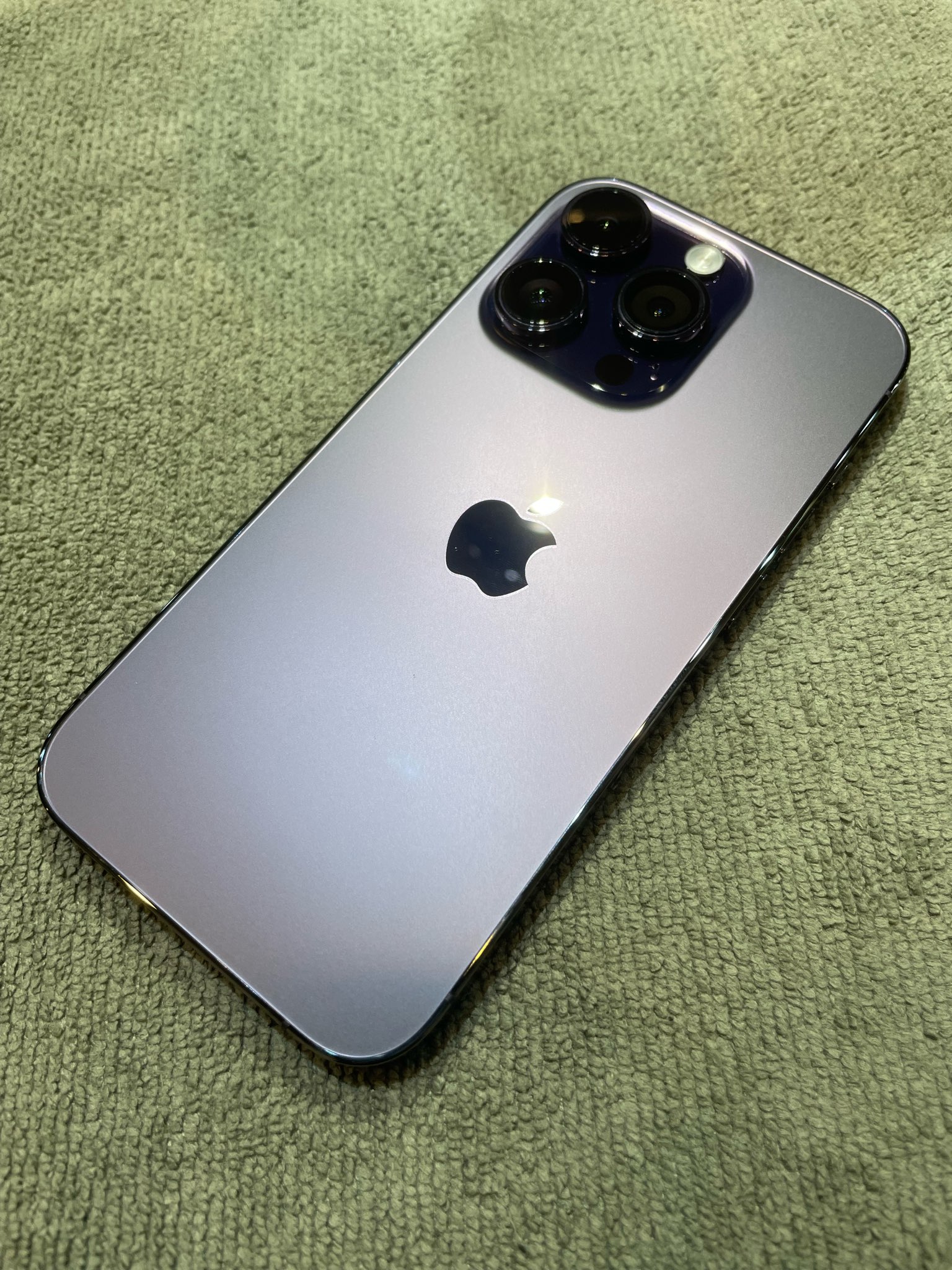 新形iPhoneを購入したらすぐにガラスコーティングに画面強化！ ガラス
