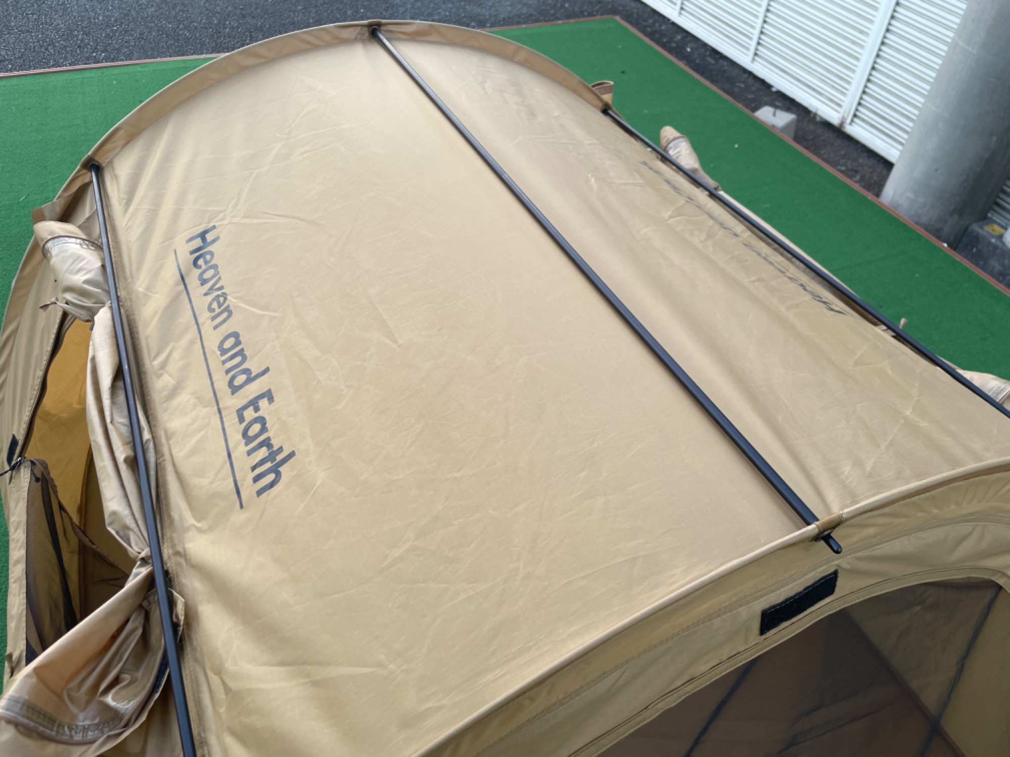 人気アウトドアショップBRUNTのポップアップテントが当店に入荷いたし