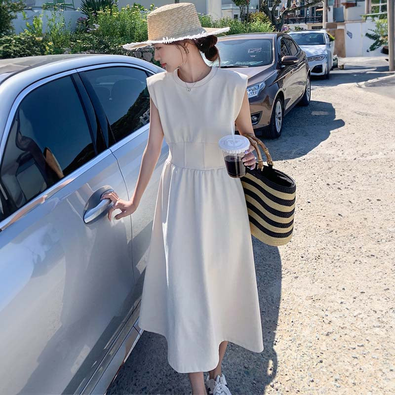 フレンチスリーブフレアワンピース（白）春/夏 シンプルな上品ワンピ