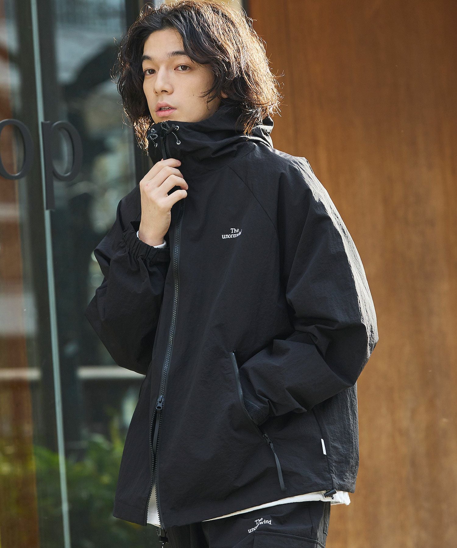 ロゴ刺繍テックナイロンダブルジップドローコードマウンテンパーカー