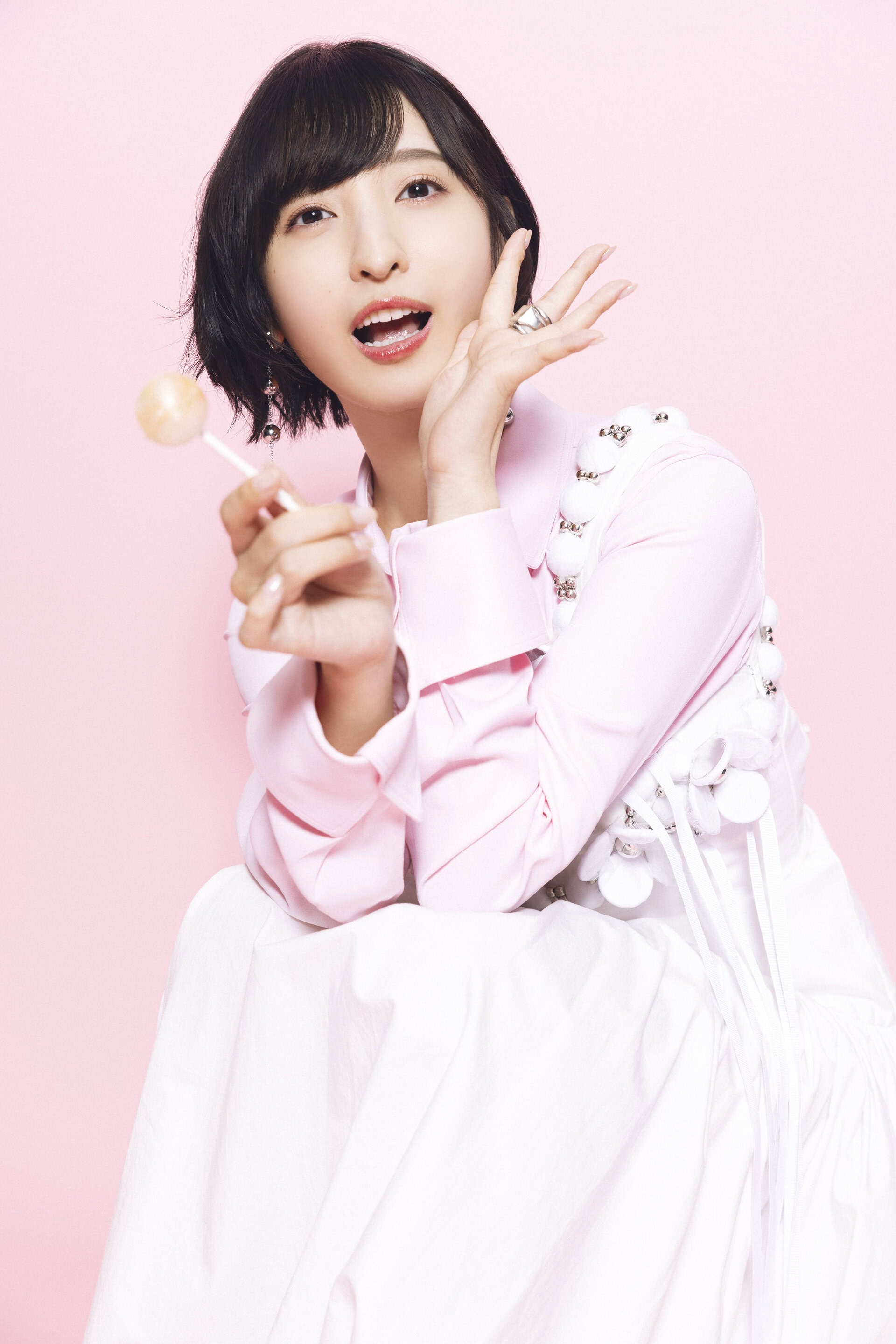 佐倉綾音】呼吸がしやすいのは「平和な日常よりも“命がけのキャラ