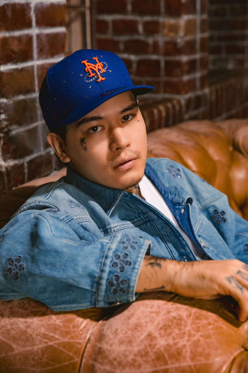 LA発〈Couture〉よりYZERRをビジュアルに起用した「Jewel Cap」が日本