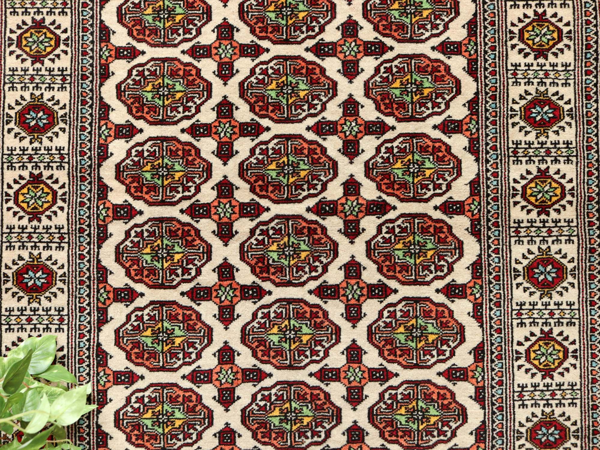 115×72アフガニスタントルクメン手織りヴィンテージラグギュル文様 115