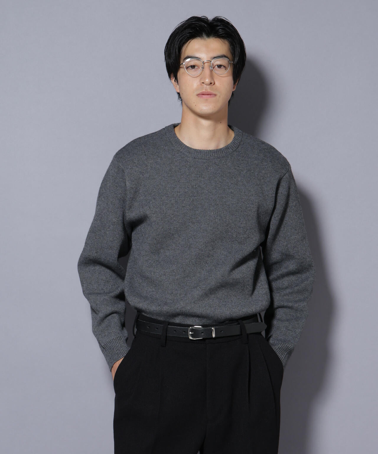 E.TAUTZ ダークグレー クルーネックセーターMサイズ PBTストレッチ