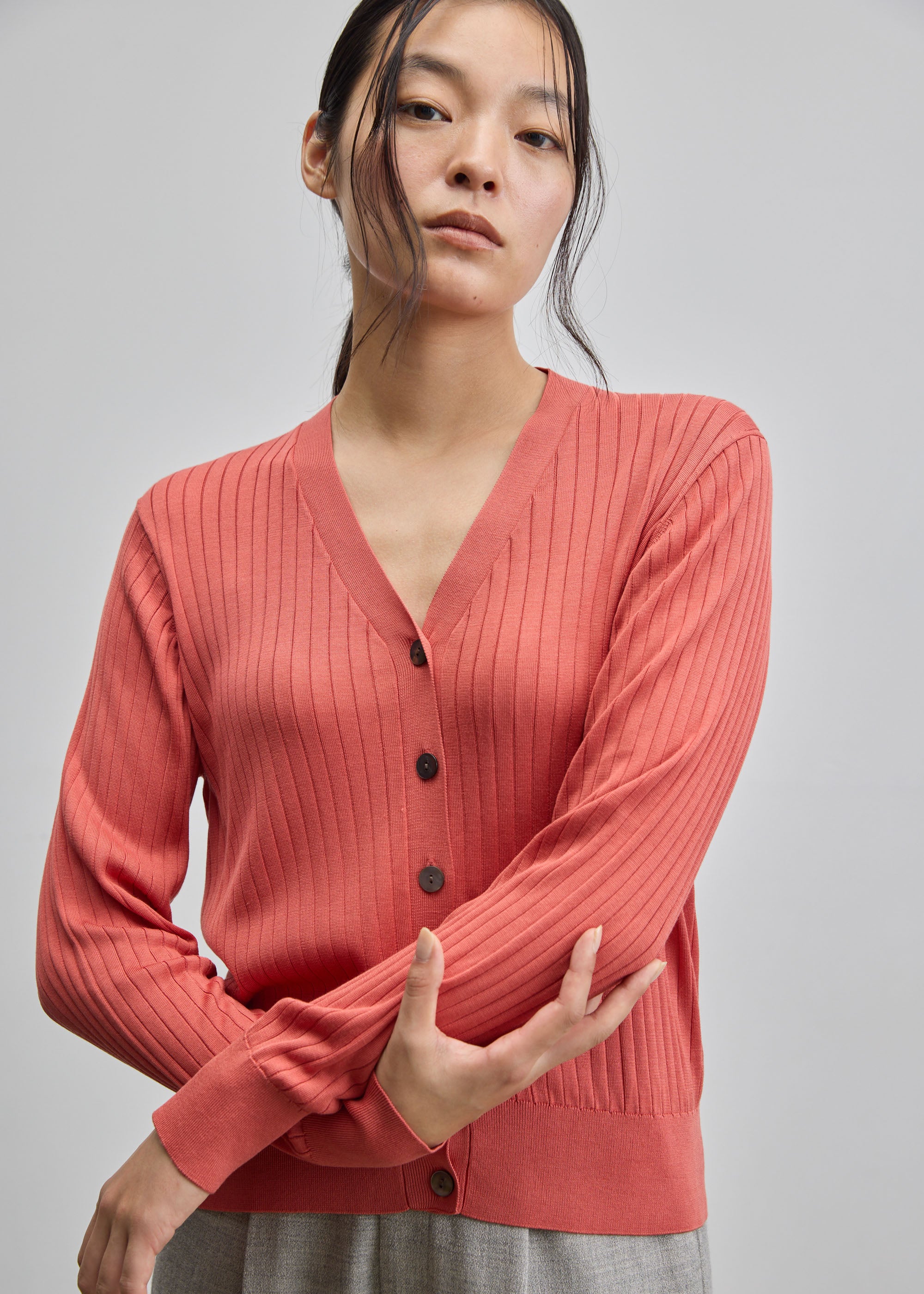 シルクワイドリブVネックカーディガン - SOÉJU online store｜上質な