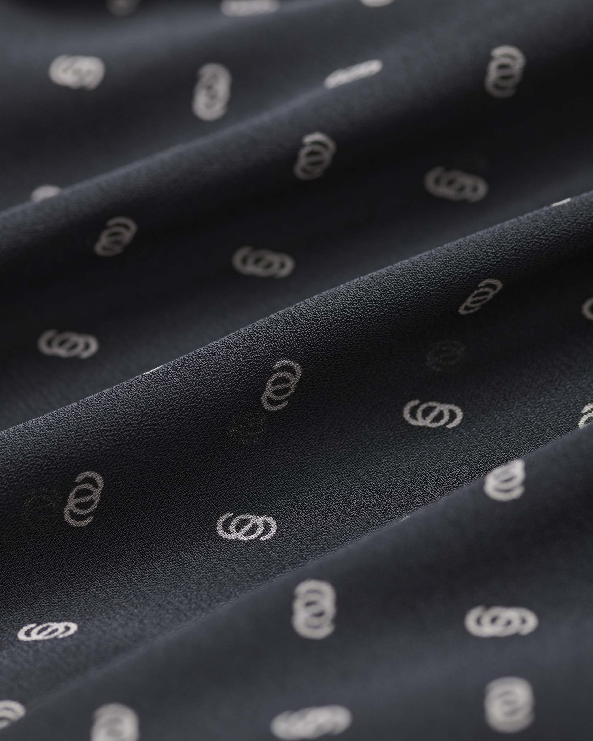 ビット柄スカーフ付きブラウス - SOÉJU online store｜上質な大人の