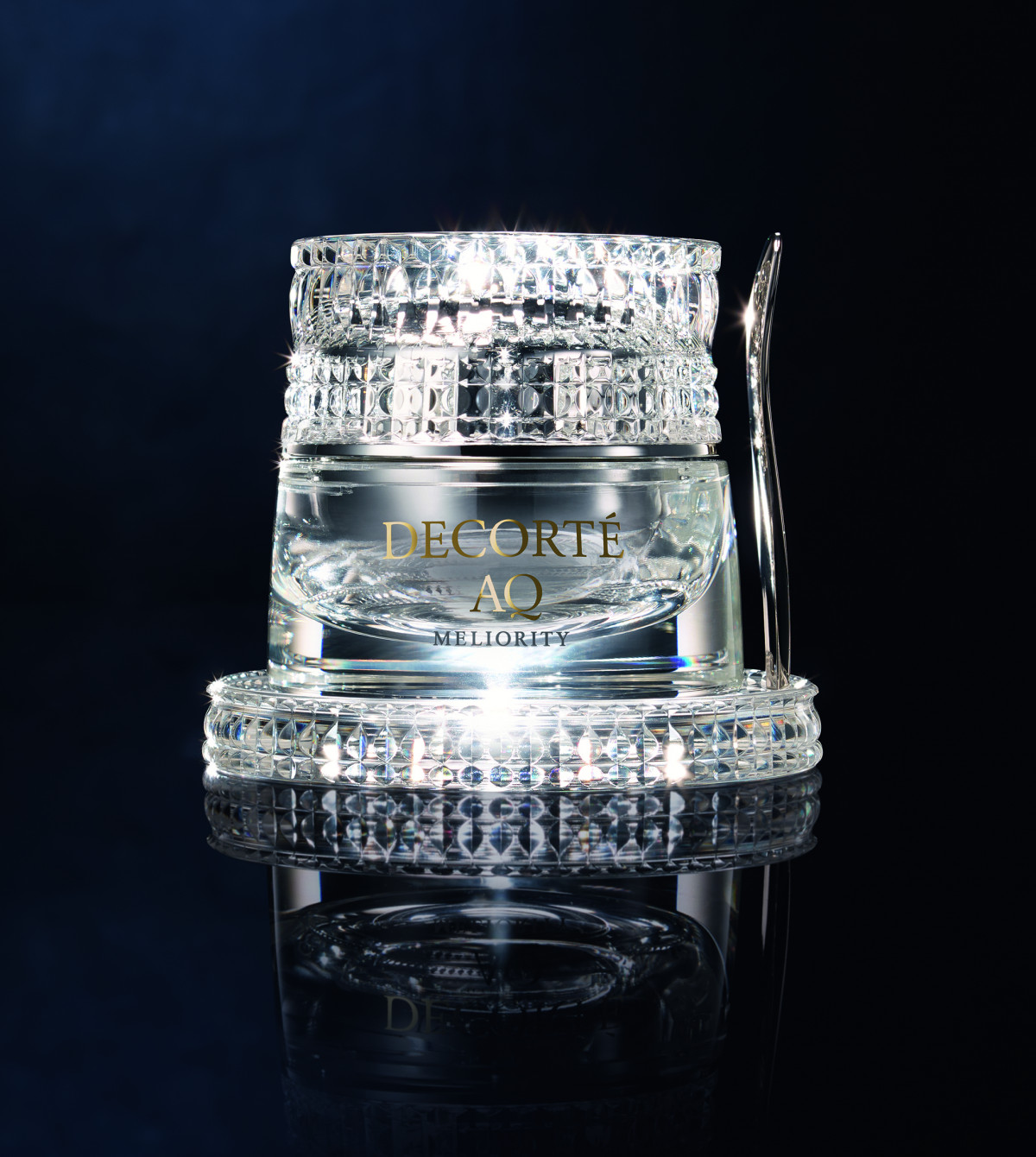 これが「コスメデコルテ」の本気…！ 最高級スキンケア、新 AQ