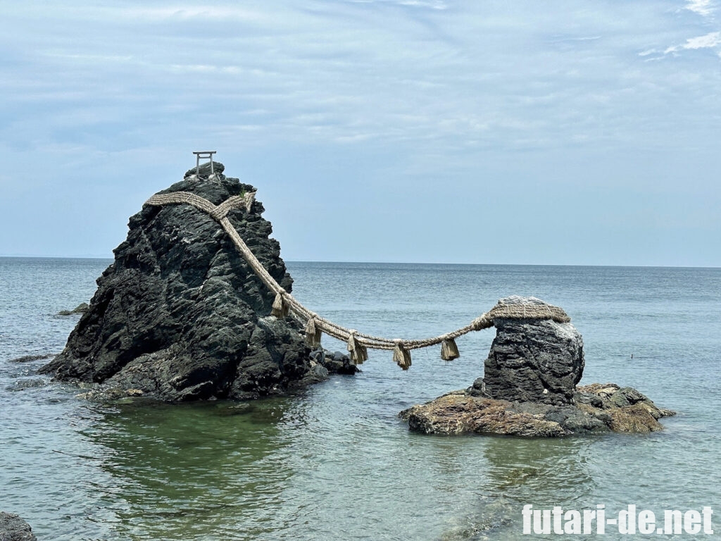 二見興玉神社 夫婦岩と蛙 – 伊勢・鳥羽 Day3 – ふたりでねっと。