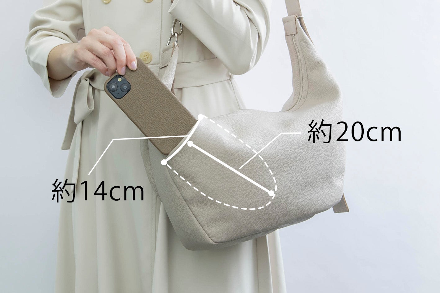 大容量】デザインと機能性を両立！3WAYで使えるムーンバック｜新進