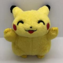 ピカチュウ TOMY にっこり 初期 ぬいぐるみ - メルカリ
