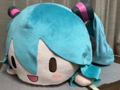 初音ミク 寝そべり 特大ぬいぐるみ - メルカリ