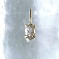 フェナカイト 10金 ペンダントトップ（マダガスカル産） - メルカリ