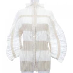 ISSEY MIYAKE バルーンスリーブ プリーツ加工の長袖シャツ - メルカリ