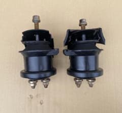 トヨタ 17クラウン JZS171W アスリート エステート エンジンマウント