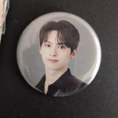 SEVENTEEN 2023 CAFÉ バッジ JUN ジュン - メルカリ